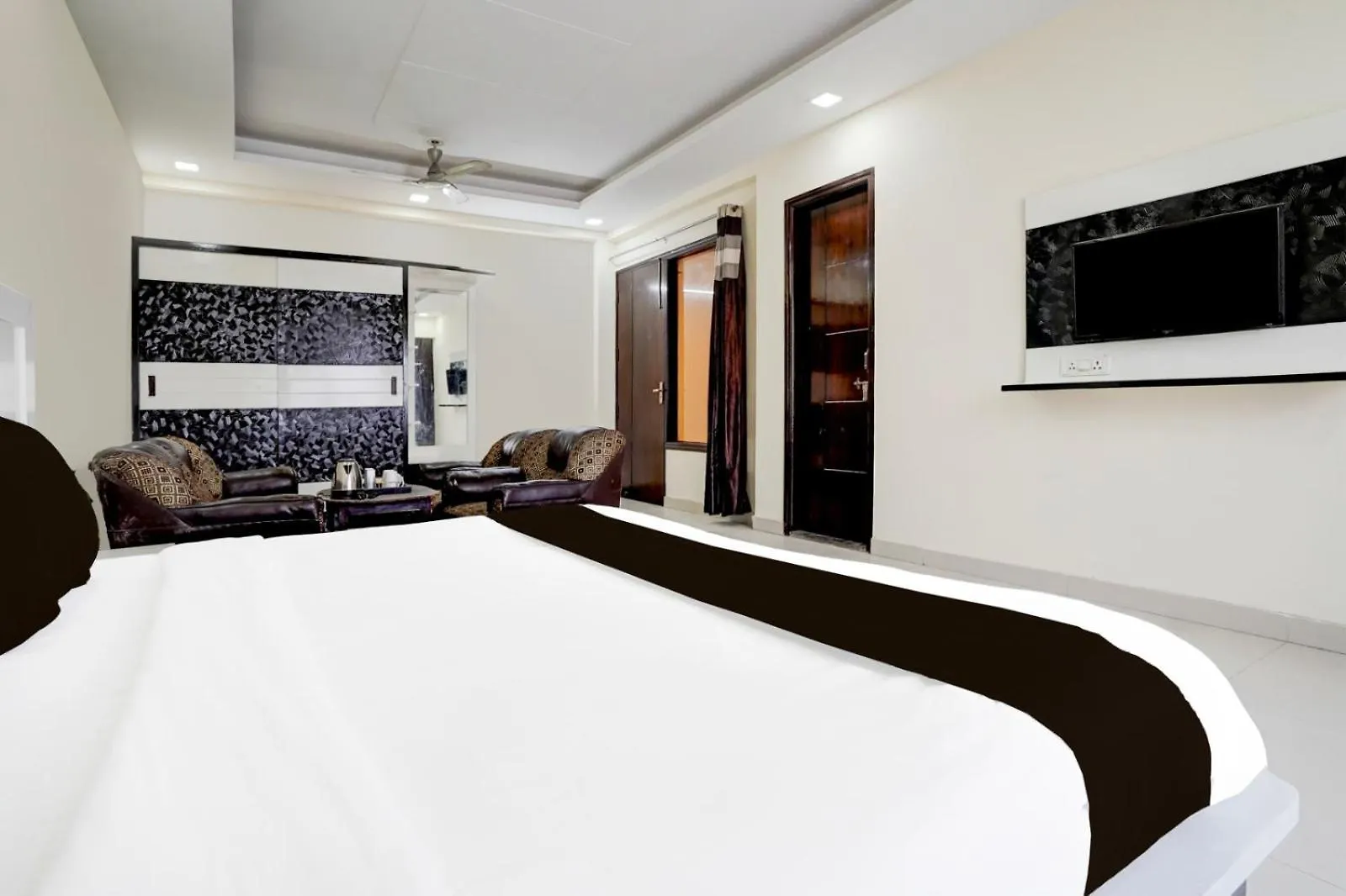 Hotel Ala New Delhi 4*,  India